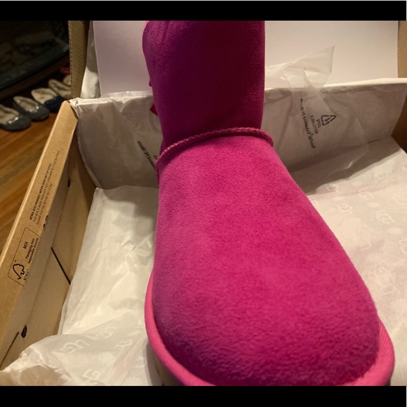 Pink Uggs - Picture 8 of 8